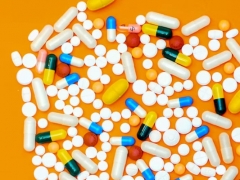 ���ɹ�ִҵ��ҩʦ�ĸ���ѵ������/