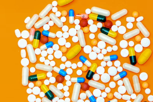 ���ɹ�ִҵ��ҩʦ�ĸ���ѵ������