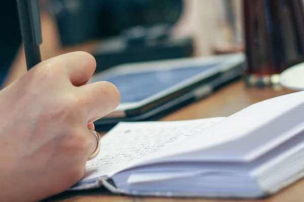 �ȷ�������ѵ�����ĸ��ȽϺ�