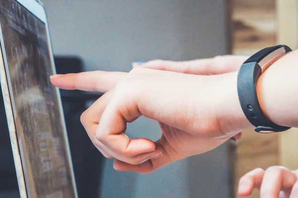 ������Ϊ��֤��ѵ��_���ö���Ǯ