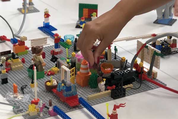 ���������к���ѧ��̵�ѧУ