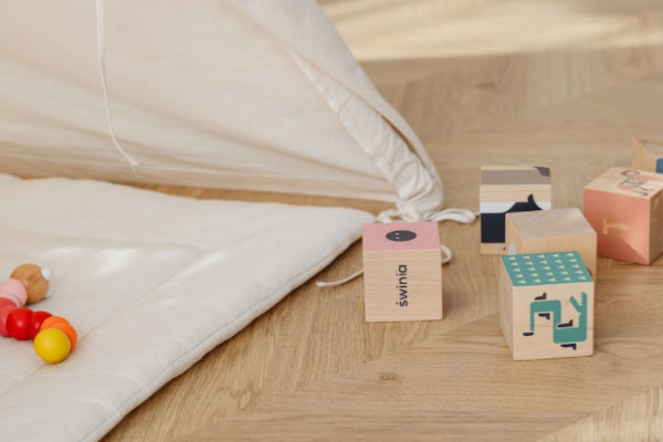 �������ٶ������ѵѧУ�ļҺ�