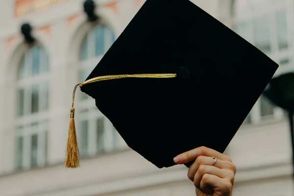 ����������ѵ���ļҺ�