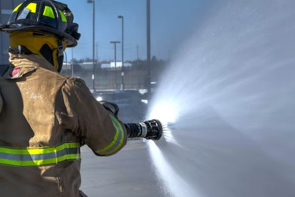 ¦������ά��֤��ѵ��������