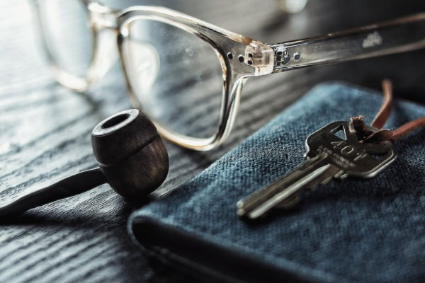 ������ҵ�����ʸ�֤�������ﱨ��_����