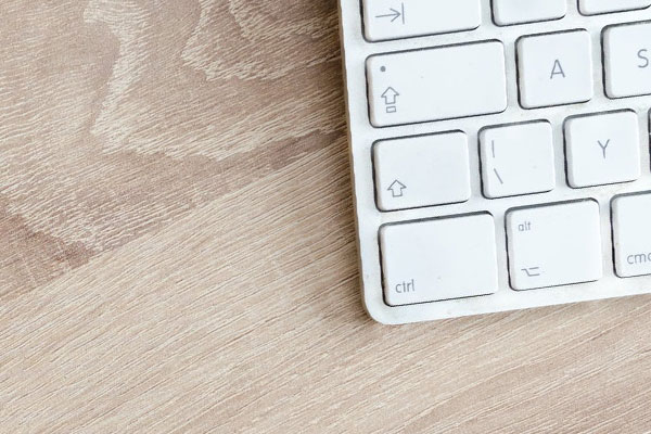 �����м�����ʦ��ѵ���ö���Ǯ