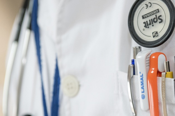 ��ɽ��������ʦ������ѵ��������Щ���ĸ��ȽϺã�