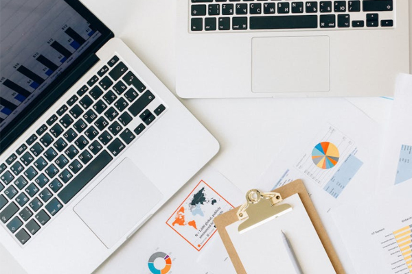 ���ݾ���ʦ������ѵѧУ�ļҺ�