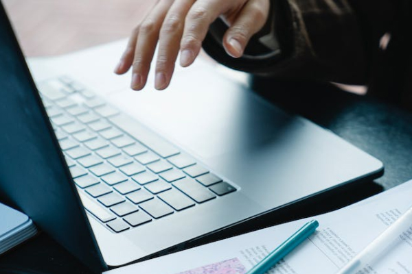 ��������ʦ������ѵѧУ�ļҺ�