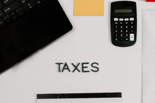 �������ʦ������ѵѧУ�ļҺ�