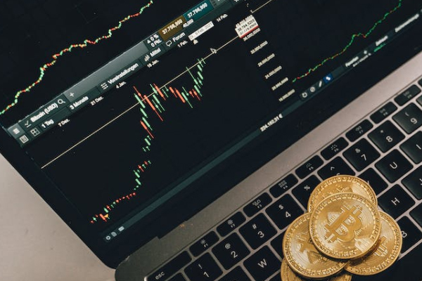 ʮ�߾���ʦ������ѵѧУ�ļҺ�