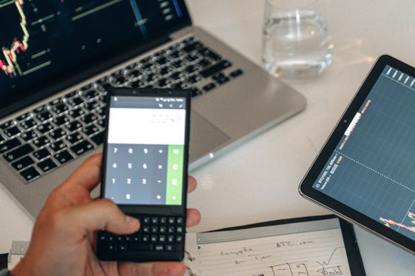 ��������ʦ������ѵѧУ�ļҺ�