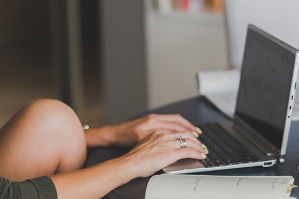 ��������������Ӫ����ѵ�ĸ���_�۸����Ǯ