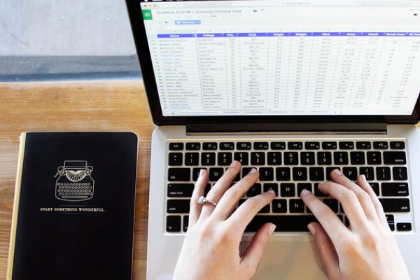 ��������������Ӫ����ѵ�ĸ���_�۸����Ǯ