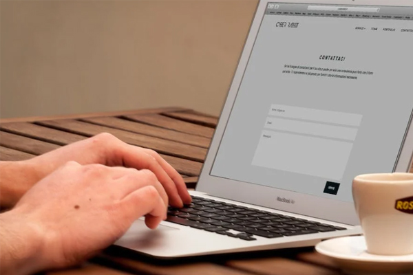 �����繤֤��ѵ�����ļҺ�_����