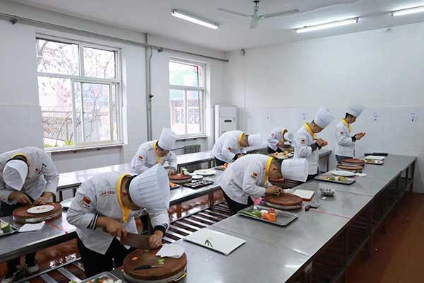 ��������ѧ�Ѷ���Ǯ