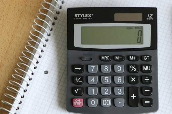 ��ɳ���ʵ��������ѵ�����Ǯ