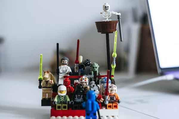 ����Խ�����ٶ��˹����ܱ����ѵ��ĩ��γ�