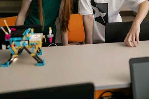 ����������ٶ��˹����ܱ����ѵ��ĩ��γ�