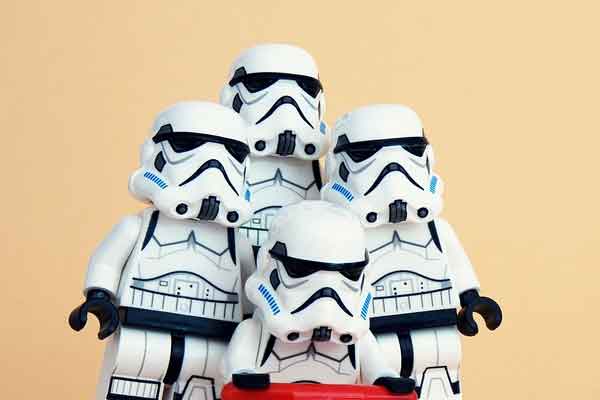 ���ź������ٶ��˹����ܱ����ѵ��ĩ��γ�