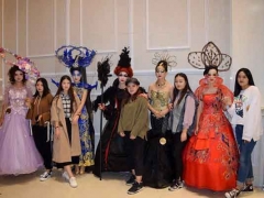 ��̨��ױ��ѵѧУ����/