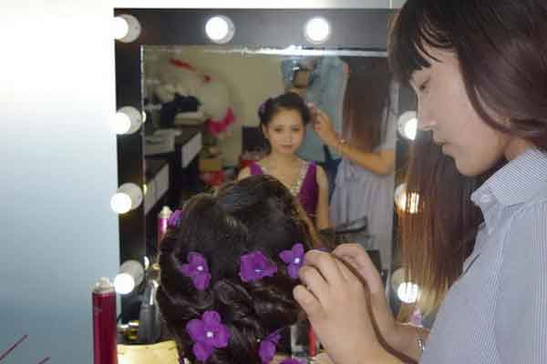 烟台学化妆造型哪家学校好?