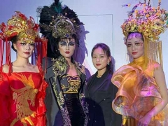 ��̨ѧ��ױѧ��һ���Ƕ���Ǯ/