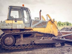 ����������ѵѧУ�ļҺ�