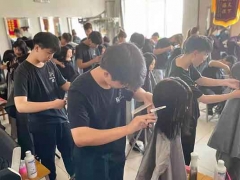 PG电子美发育学网(图1)