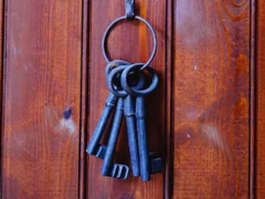 ����ҵ�����ʸ�֤��ô��/