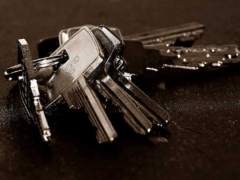 �ϲ���ҵ�����ʸ�֤��ô��/