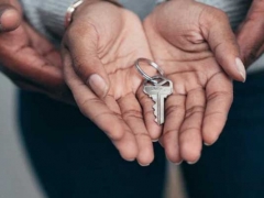 ������ҵ�����ʸ�֤��ô��/