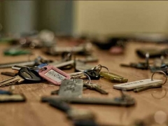 �ܿ���ҵ�����ʸ�֤��ô��/