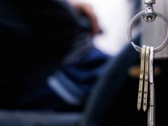 �����ҵ�����ʸ�֤��ô��/