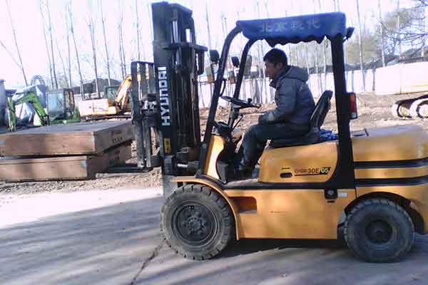 �����������ѧ���泵