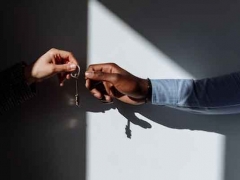 ʯ��ɽ��ҵ�����ʸ�֤��ô��/