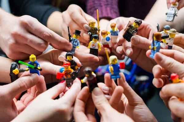 �人�ٶ���̿γ���ѵ����_ѧ�Ѽ۸�