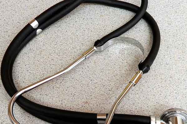 ����AHA���ʼ���Ա��֤Ҫ���ٷ���