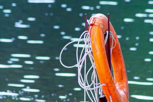 ����AHA���ʼ���Ա��֤Ҫ���ٷ���