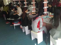 ����ѧ��ױʦ��ѧУ/