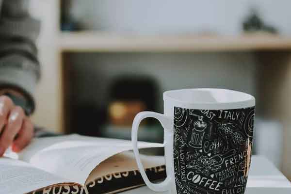 �γǽ�ʦ��Ƹ������ѵ�����ĸ���