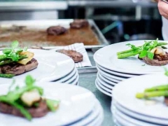 �ӱ���ʦѧУ�ļҽ̵ĺ�/