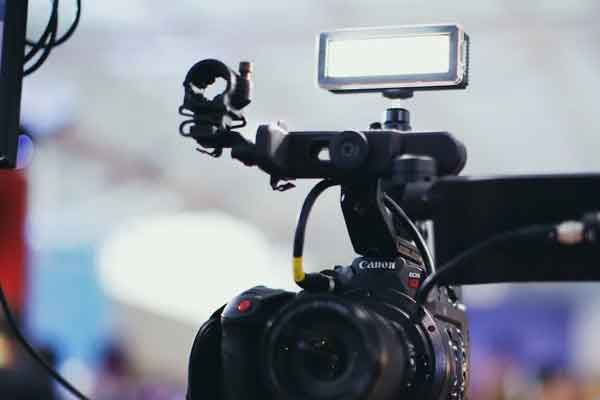 �ϲ���Ƶ������ѵ�����ĸ���