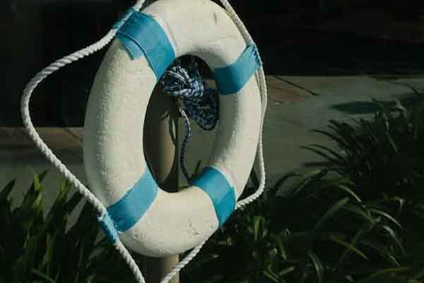 �麣Ӧ����ԮԱְҵ�ʸ�֤��α���