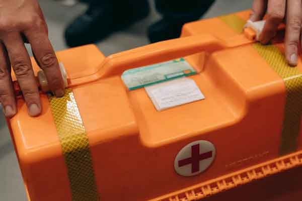 ����Ӧ����ԮԱְҵ�ʸ�֤��α���