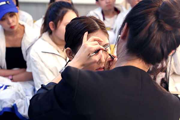 ����ͳ��ѧУ������ô��