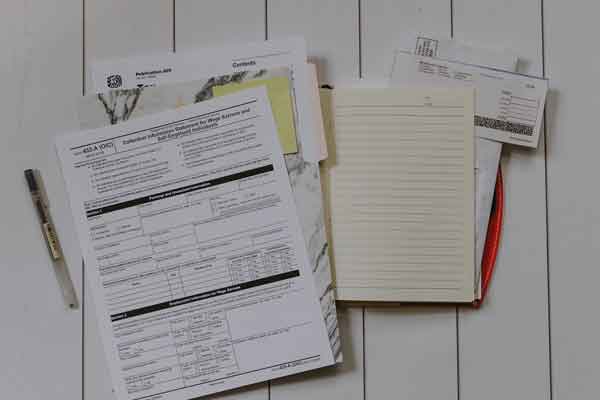 �˱��м�����ʦ���ﱨ�����ԣ�