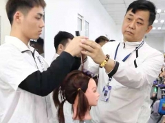 ����ͳ��ѧУ�Ǵ�ר��/