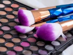 ����ѧ��ױ�ĵط�/