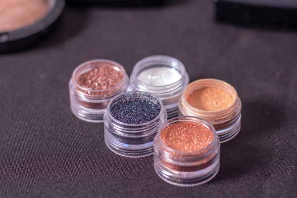 ����ѧ��ױ������ѵ���ļҺ�